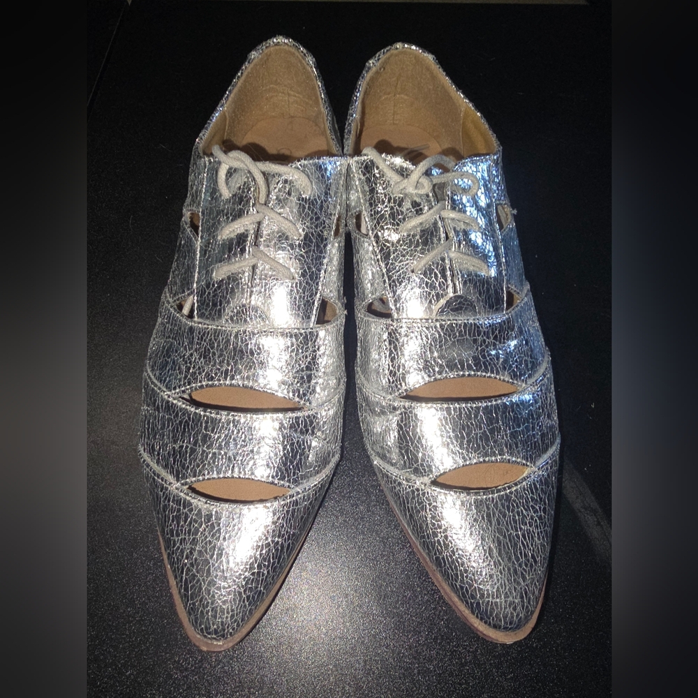 Silver flats womens size 10
